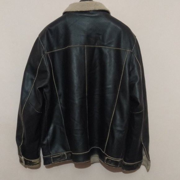 Leather jacket - Picture 11 of 15
